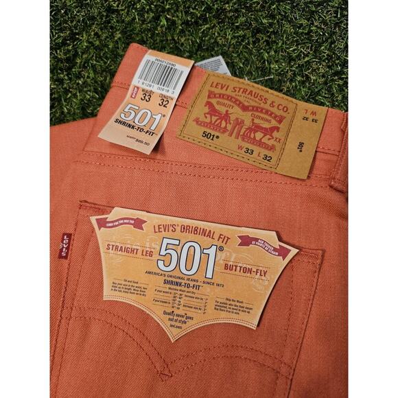 LEVI'S 501 Jeans NWT Button Fly Shrink to Fit Salmon Coral Straight Mens 33x32 - Picture 2 of 9